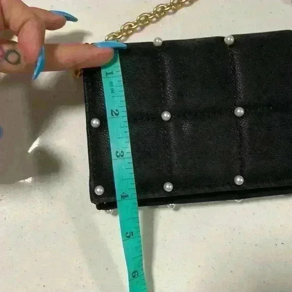 HOUSE of Want Crossbody Wallet with pearls Black and gold - New! - Picture 9 of 10